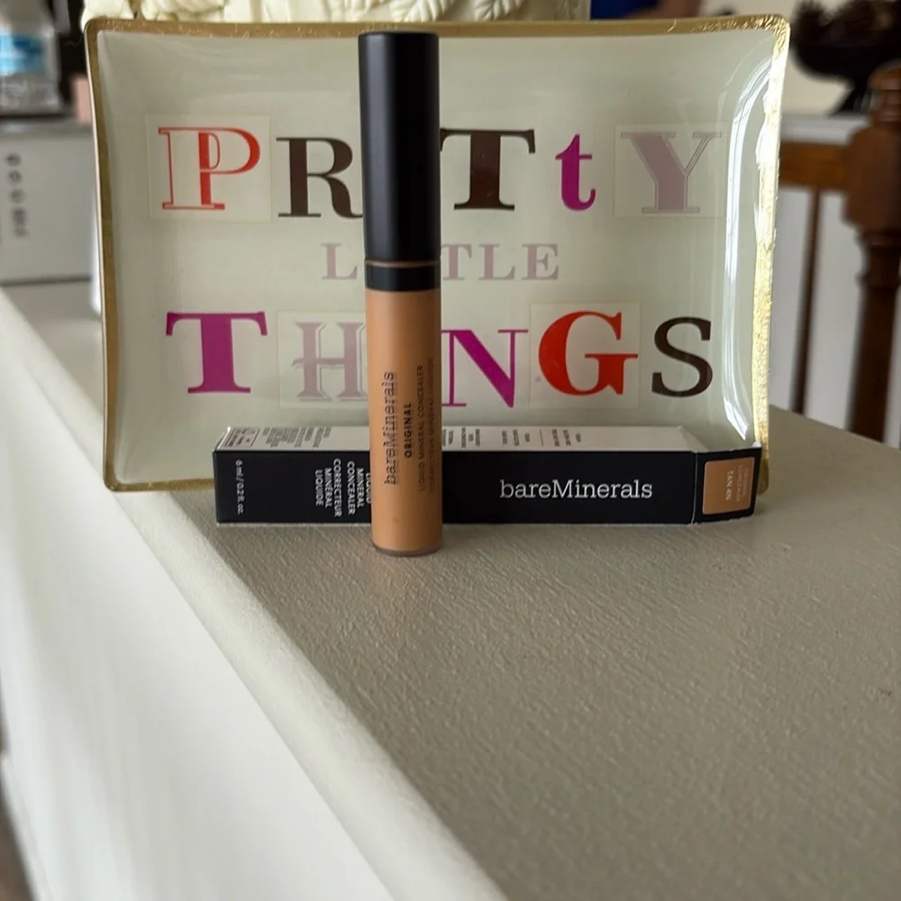 bareMinerals Original Liquod Mineral Concealer Tan 4W; NIB